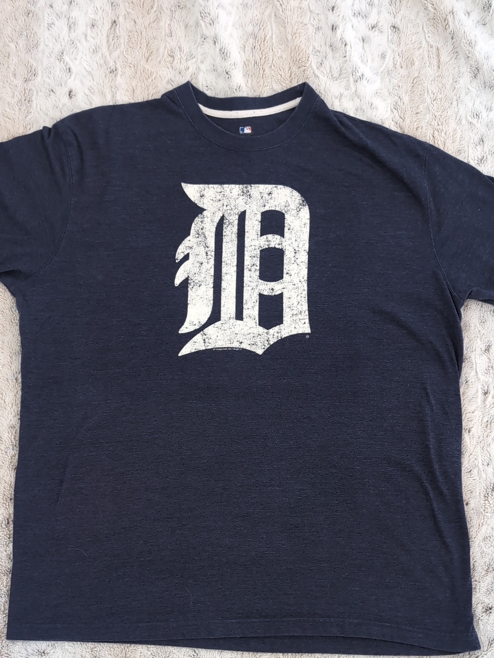 MLB Detroit Tigers Big & Tall Distressed Logo Navy T-Shirt